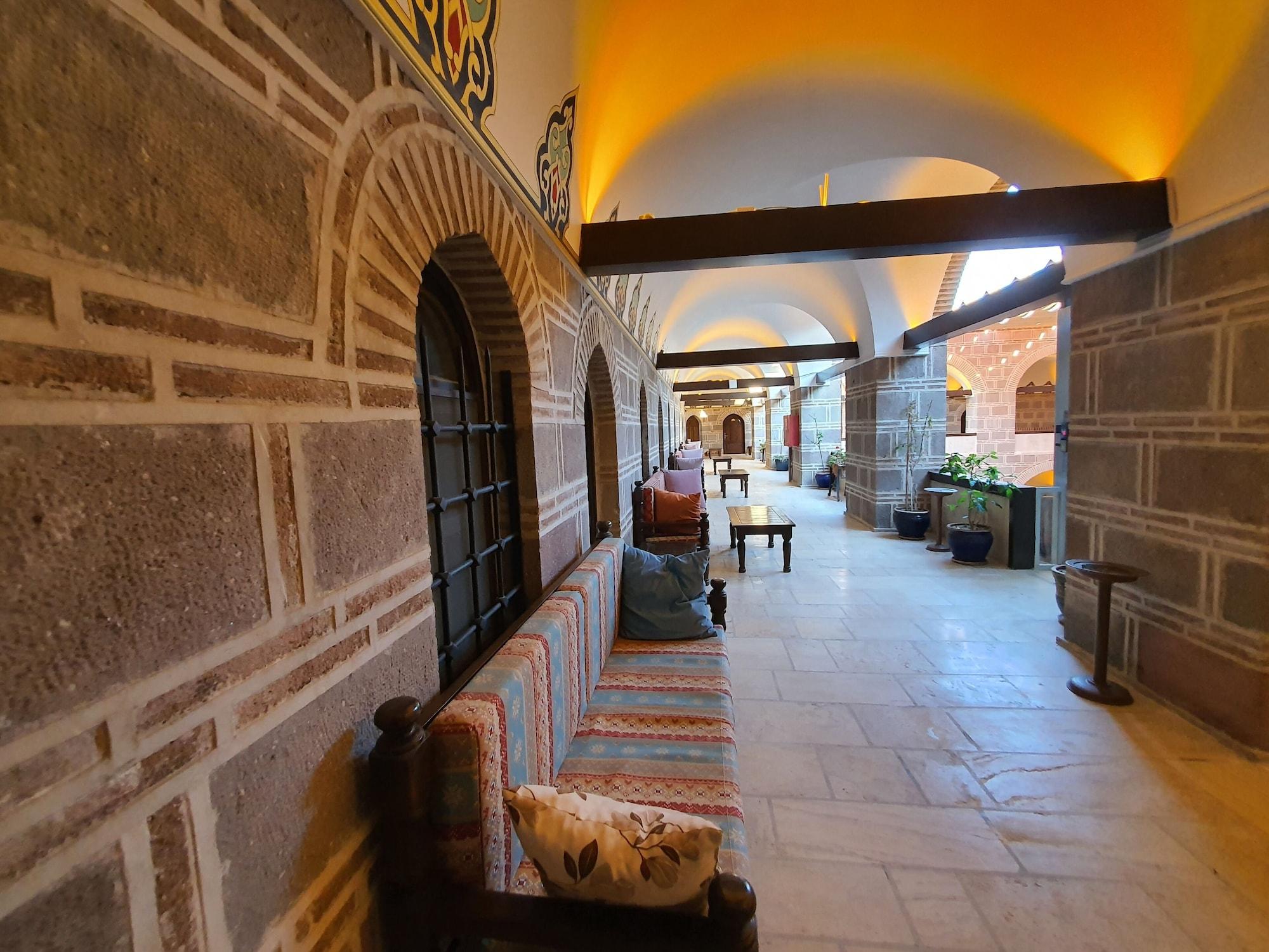 Otel Kanuni Kervansaray Historical 5*